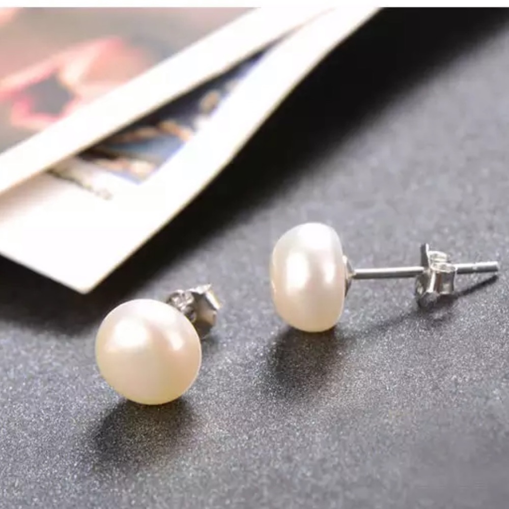 🌟 Natural Pearl Sterling Silver 925 Stud Earrings